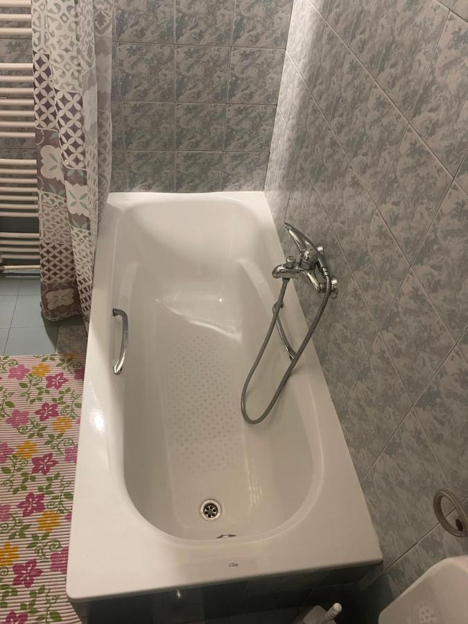 Kometer Apartment โบเว็ก ภายนอก รูปภาพ